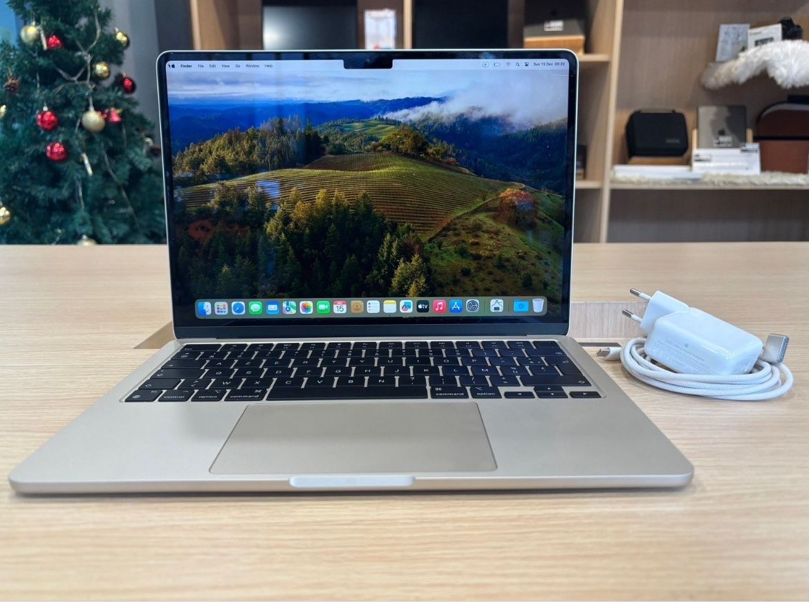 MacBook M3