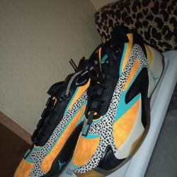 Jordan Sz 10 Men 11women 125.00