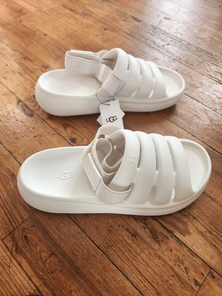 UGG Sport Yeah Slide in White size 9