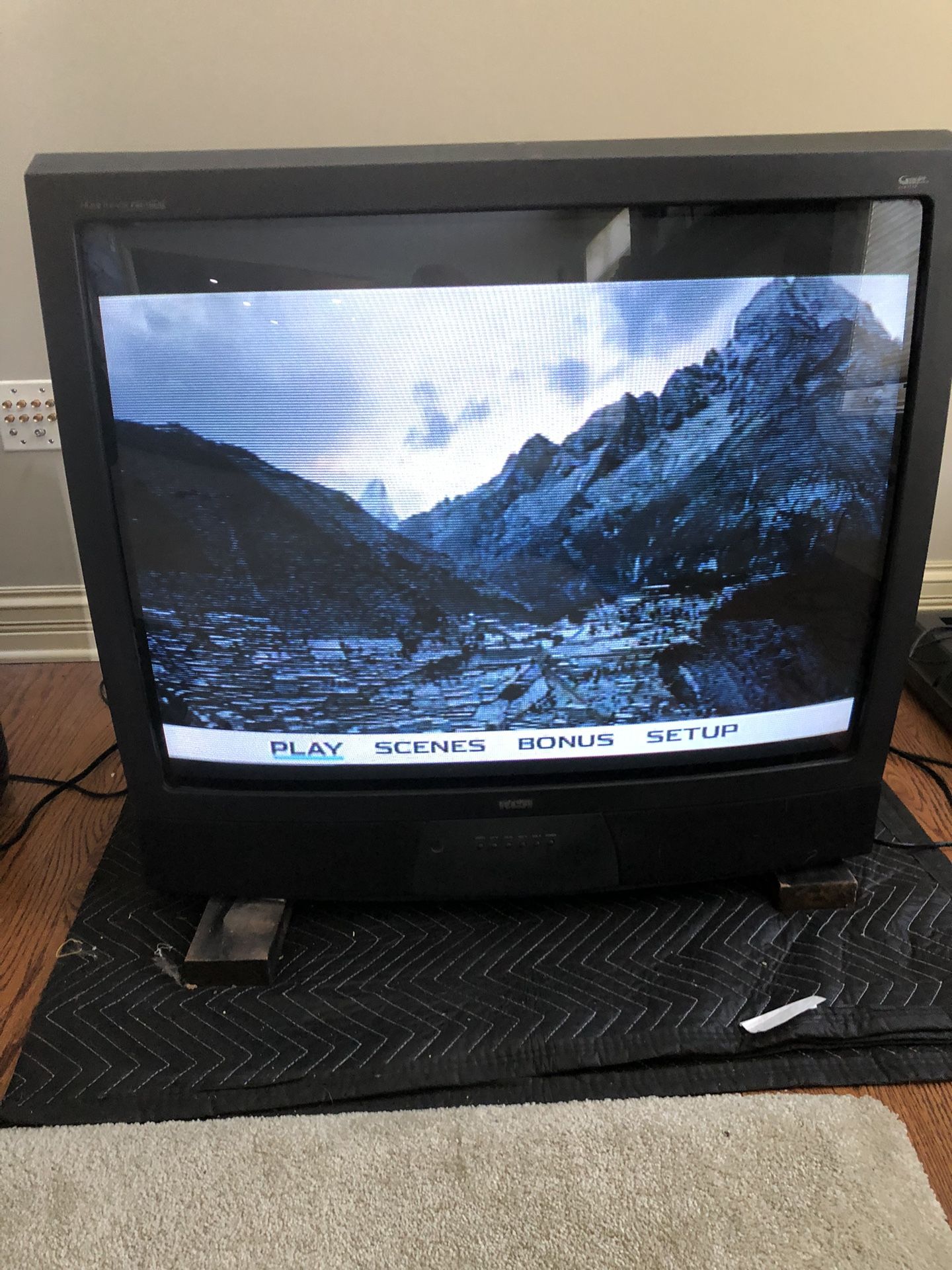 36” RCA Tube Television With Remote Control