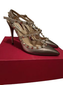 Authentic Valentino Rockstud Heels