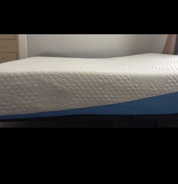 Full size Foam mattress with metal bed frame