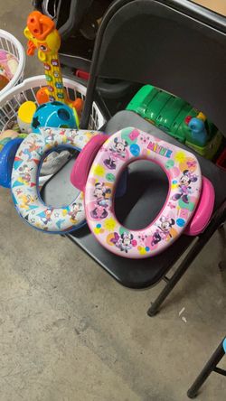 Potty training seats