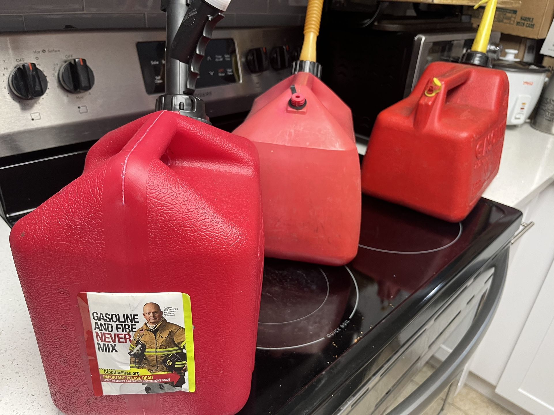 GAS CONTAINERS GREAT FOR YOUR GAS STORAGE.