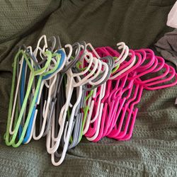Kid Hangers 