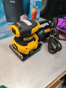 DeWalt Palm Sander 115775dh