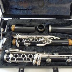 Vito Reso-Tone Clarinet with Case

