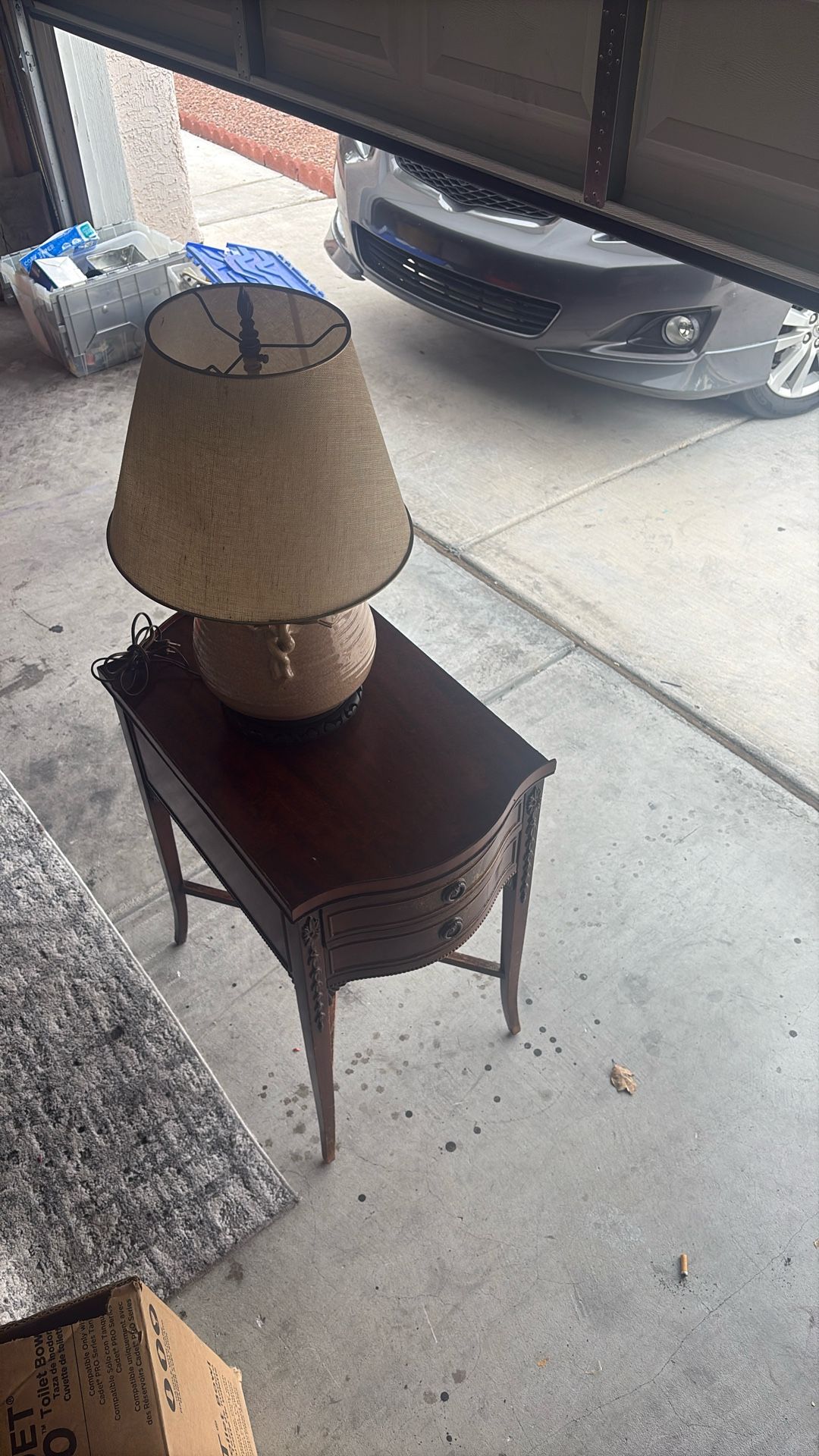 End Table With Lamp