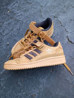 Adidas Originals Forum Low_US size 4.5 Youth
