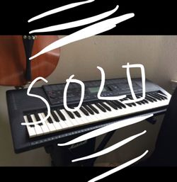 SOLD - - - : Yamaha PSR-320