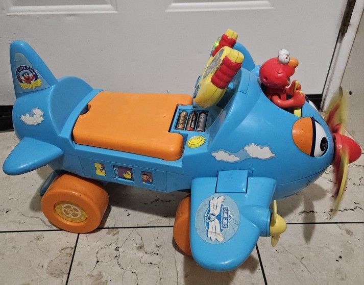 Elmo toy ride