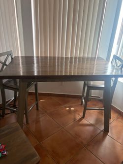 Kitchen table