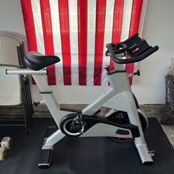 SPIN BIKE