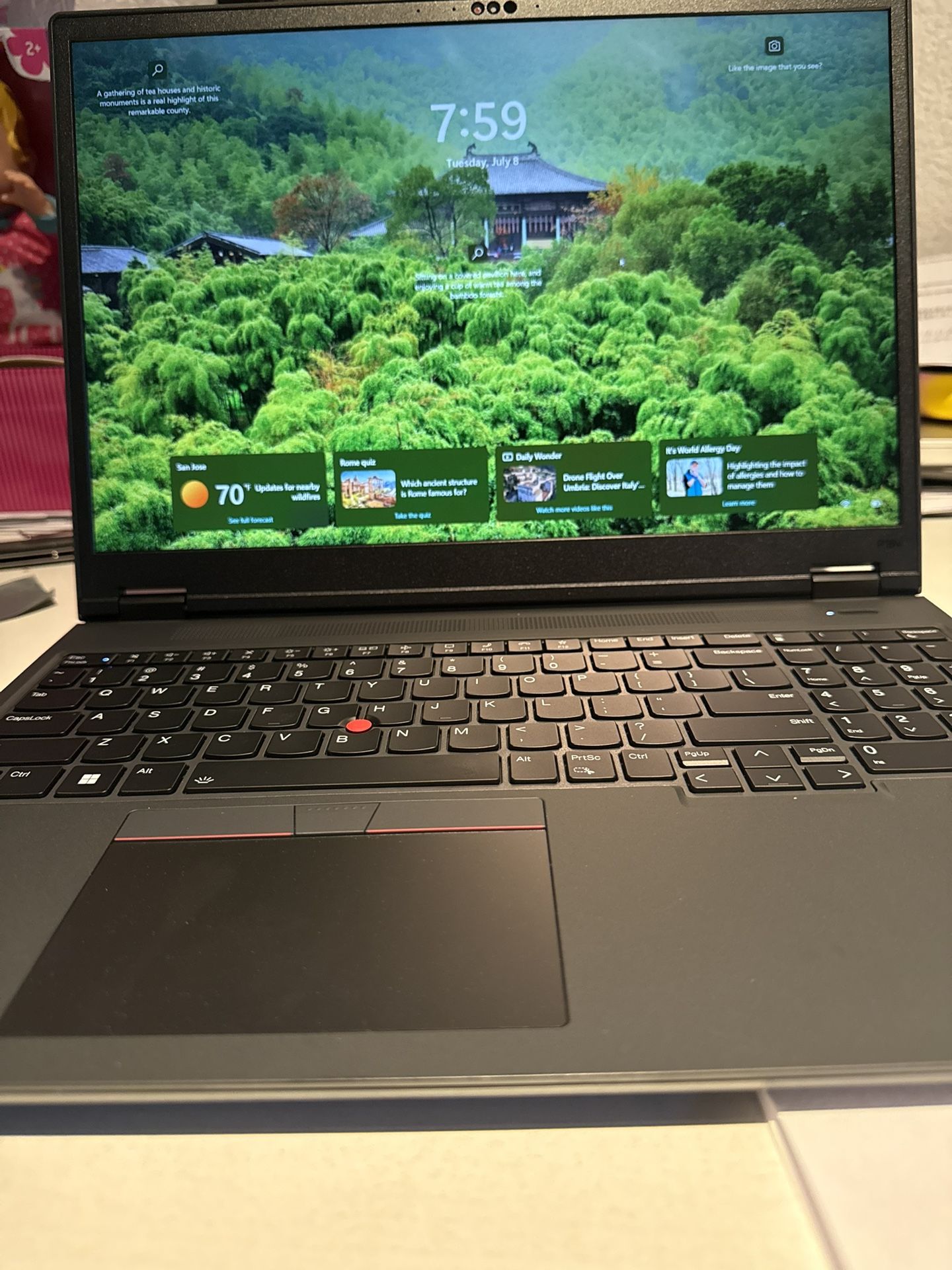 Lenovo P16v Gen 2