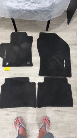 Toyota Corolla carpets.