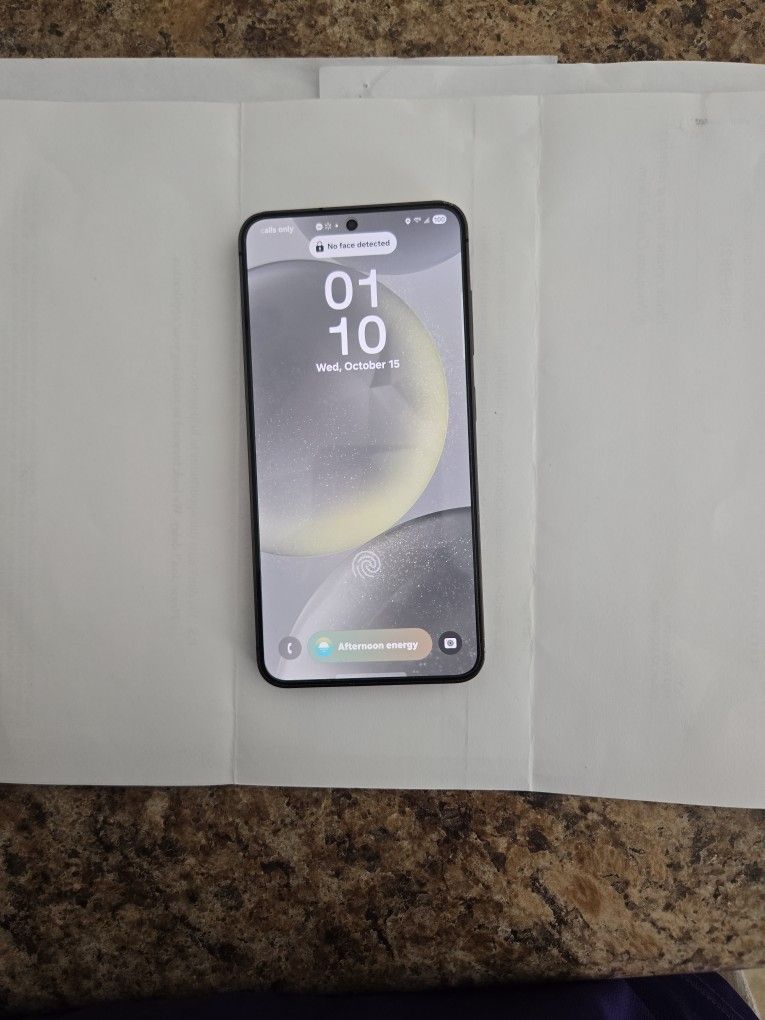 Samsung S24 Flagship phone T-Mobile SIM + eSim