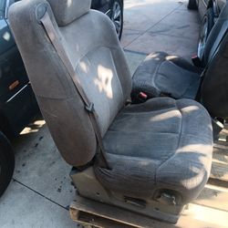 CHEVROLET SILVERADO SEATSg:!% G