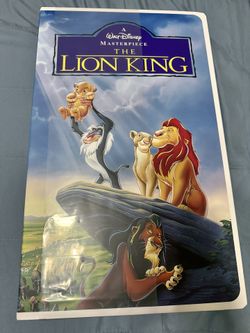 Lion king plush throw