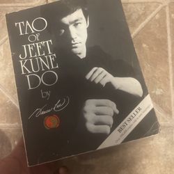 Bruce Lee Book