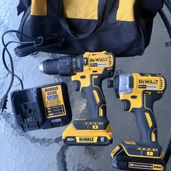 DEWALT 20-Volt MAX Lithium-lon Cordless Combo Kit (2-Tool) with (2) Batteries, Charger