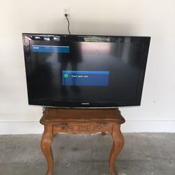 Flat Screen TV Samsung 40 inches diagonal in very good working condition