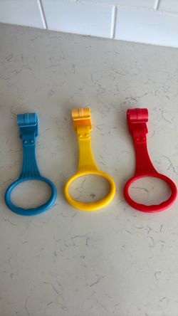 Set of three baby pull-up rings