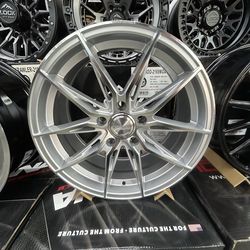 Katana 18”x8” inch 5x114.3 silver