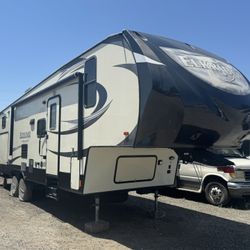 2015 Fifth Wheel Heartland Elkridge Express E30