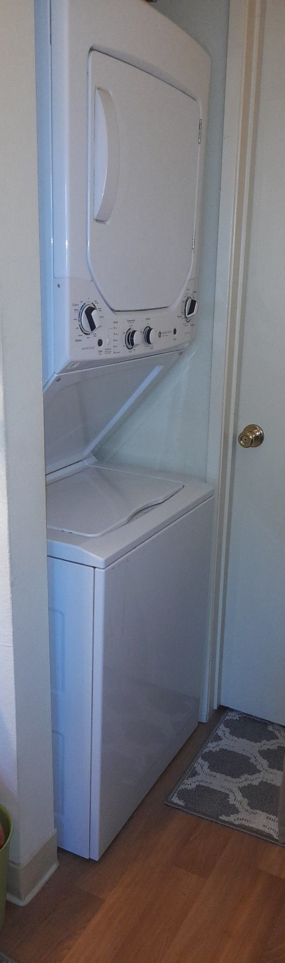 GE Stackable Washer And Dryer