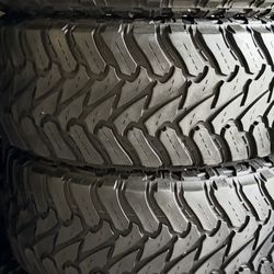 22” 4 used tires 33x12.50R22 M/T