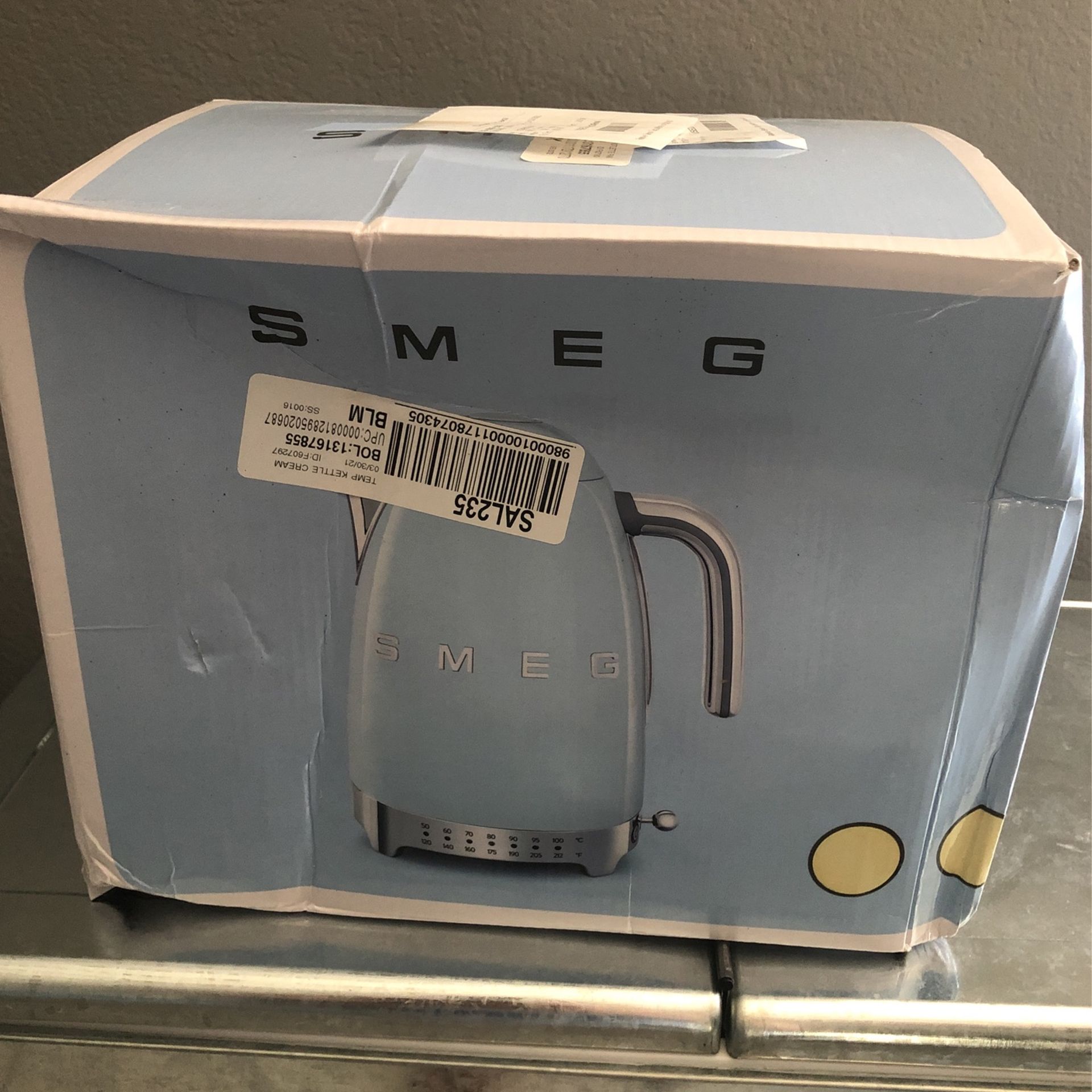 Smeg Kettle Used/Worn