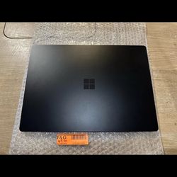 Microsoft Surface Laptop 3 15"  AMD Ryzen 7 / 16GB RAM / 512GB Matte Black