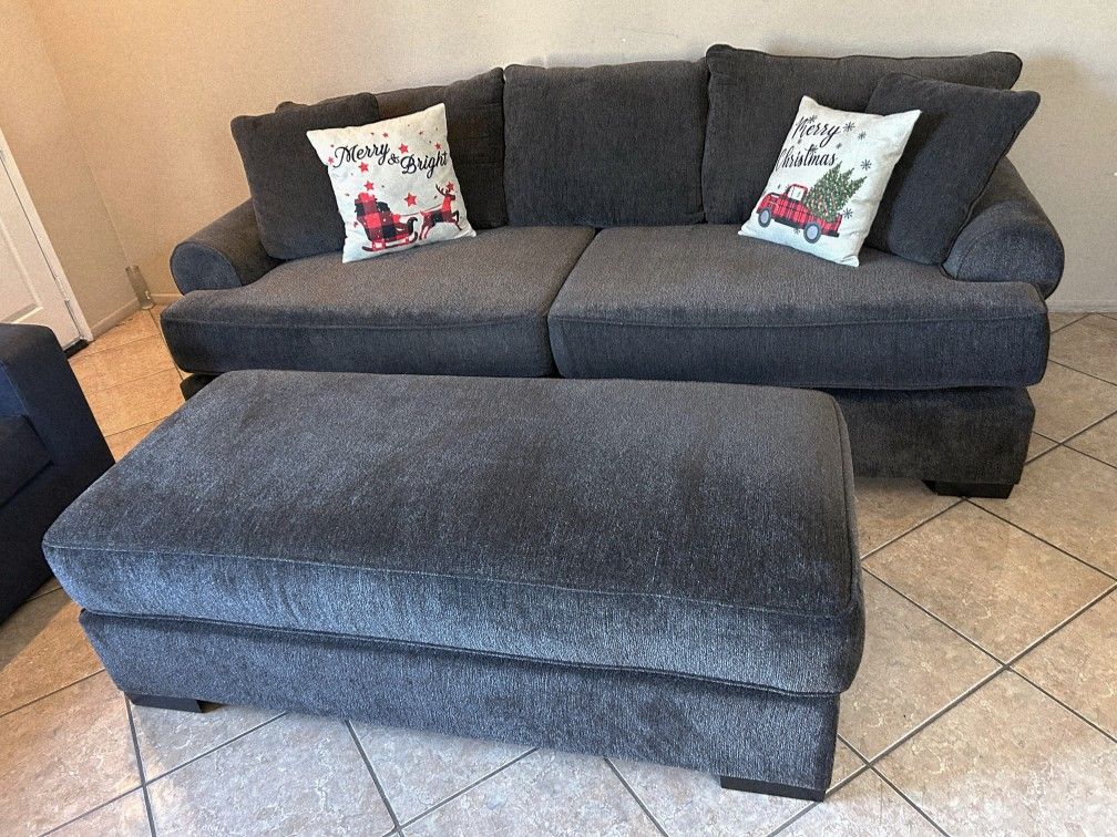 Large And Super Comfortable Couch With Matching Ottoman From Jerome's LIKE NEW!!