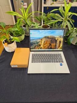 HP EliteBook 1040 G10 14" Touch Laptop i7 vPro / 16GB RAM / 1TB SSD / Windows 11 Pro