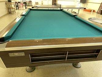 Pool / Billiards table / Murray 
