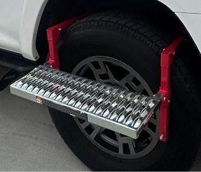 Heavy Duty SUV/Truck Tire Step, 300 lb Capacity – $60