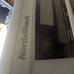 Nordic track tread mills