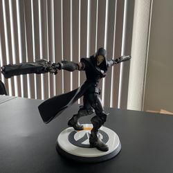 Overwatch Reaper Statue 