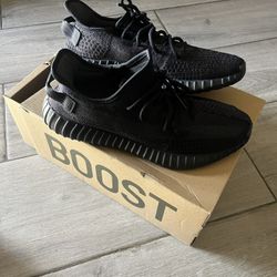 Yeezy Boost 350 V2 Onyx