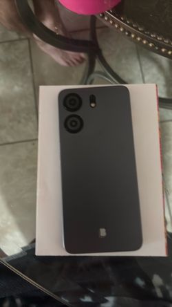 TCL  total wireless cell phone