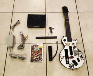 Black Nintendo Wii Set with a LIKE NEW Guitar Hero Aerosmith Smith **Tested & Working**