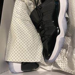 Jordan Space Jam 11 low