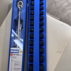 Torque Wrench & Deep Sockets
