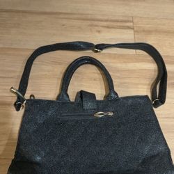 SHOULDER BAG WITH TOP HANDLE IN BLACK BISON LEATHER