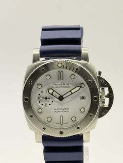 Panerai Submersible Bianco PAM01223 42mm White Dial New Panerai Strap