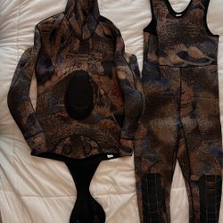 RIFFE 5 MM 2 pieces  wetsuit M-50 - Medium 