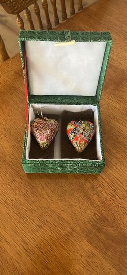 Cloisonne Enamel Heart Shaped Ornament Butterfly Flowers