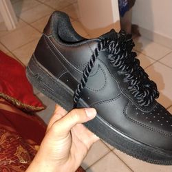 AF1 Black