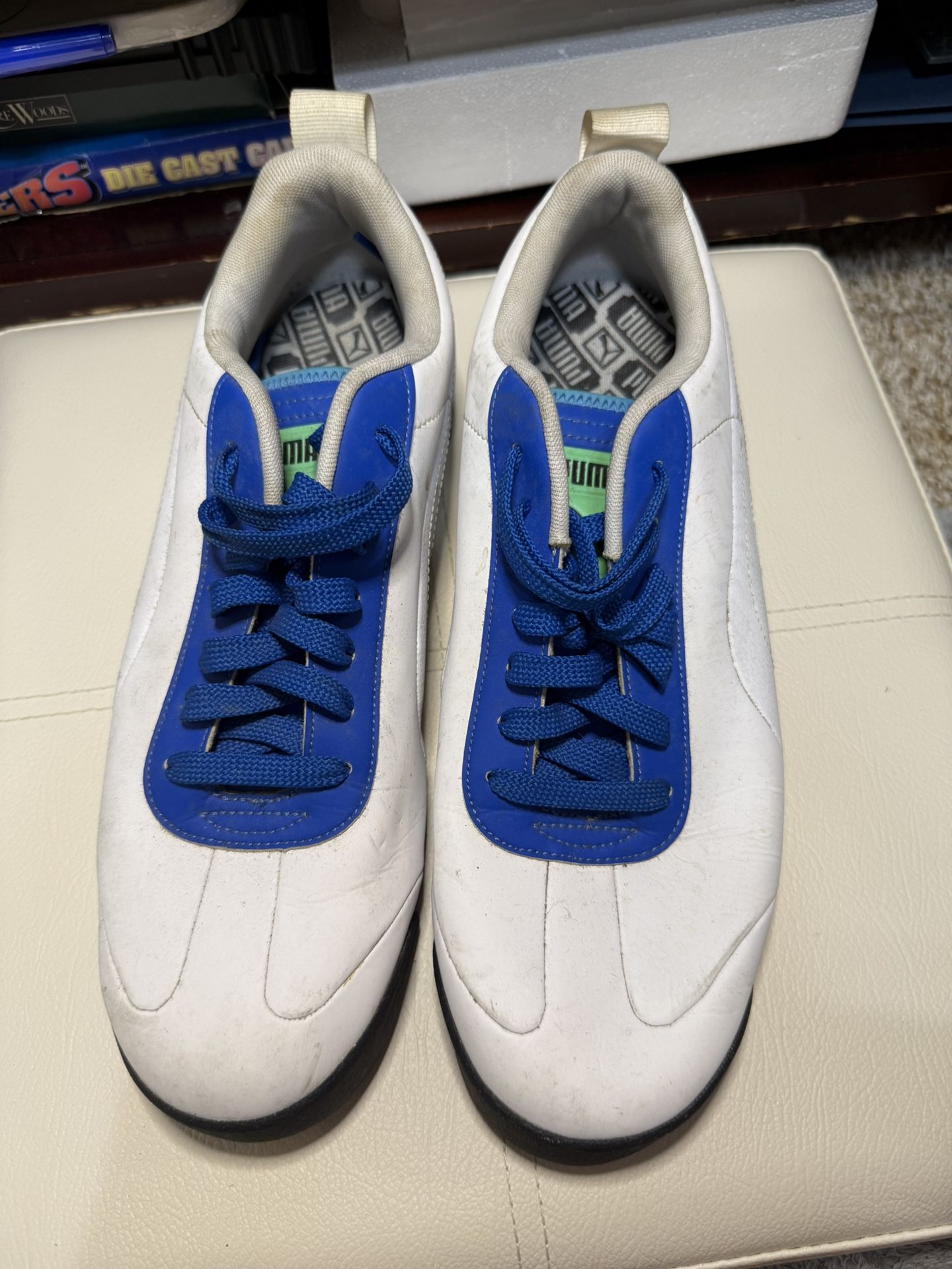 PUMA Roma sneakers size 10.5 White W/ Blue Lace. Red Green Blue Stripe. Just need wash