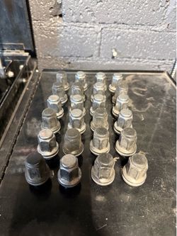 Toyota Lug Nuts
